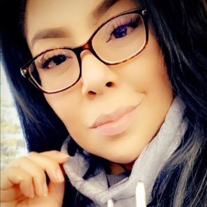 Meet your Posher, Marisa